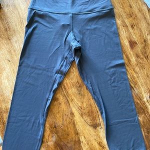 Lululemon capri style leggings Align